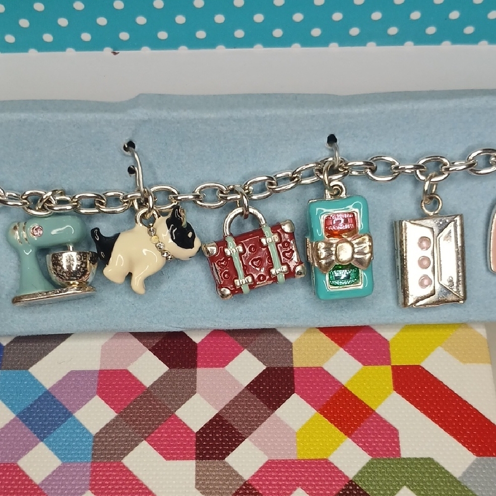 Rare 2015 American Girl Doll Grace Thomas' Charm Bracelet For Girls - Up To 8" - Picture 4 of 7